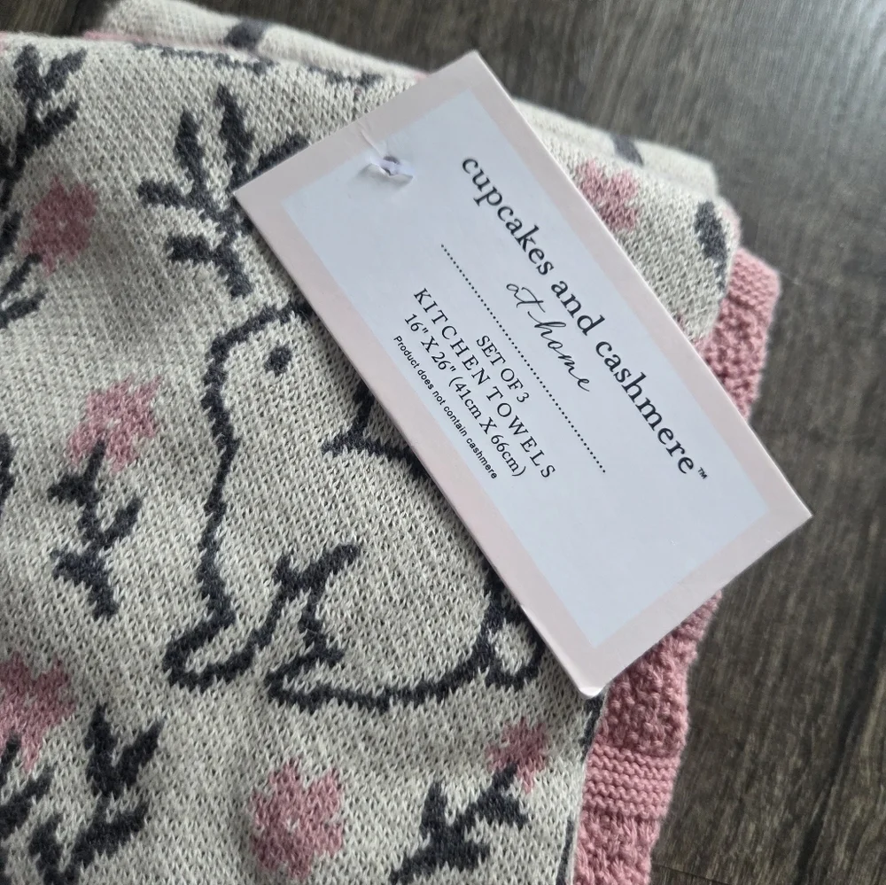 Cupcakes & Cashmere Kitchen Towels - Set Of 3 100% Cotton NWT